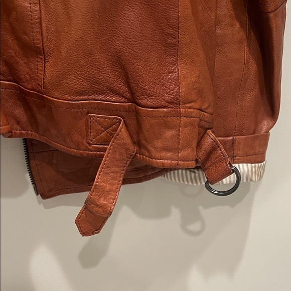 Banana Republic Tan Bomber Jacket with Cream Shearling Collar - Picture 9 of 9